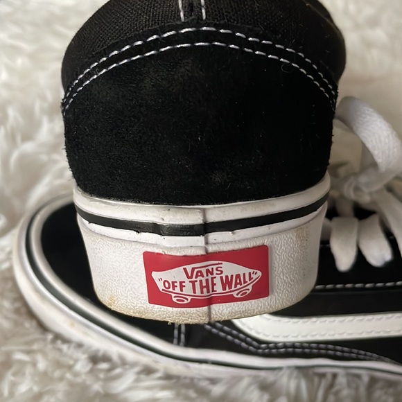 Original Vans Tennis shoes. - Picture 7 of 8